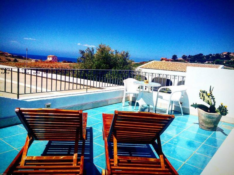 Borgo Giallonardo Wine Relais Realmonte Exterior photo